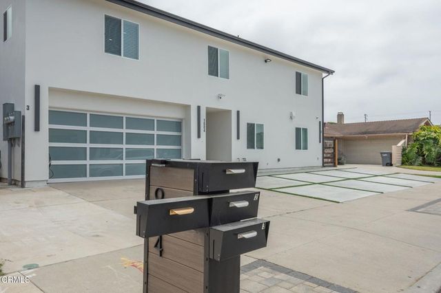 1004 Jurymast Drive 2, Oxnard, CA 93030