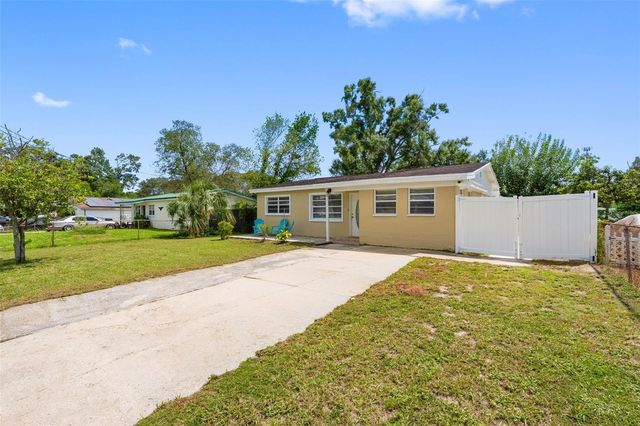 2405 E ANNIE STREET, Tampa, FL 33612