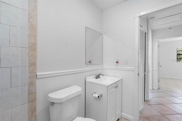2405 E ANNIE STREET, Tampa, FL 33612