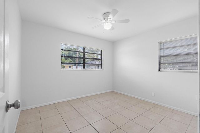 2405 E ANNIE STREET, Tampa, FL 33612