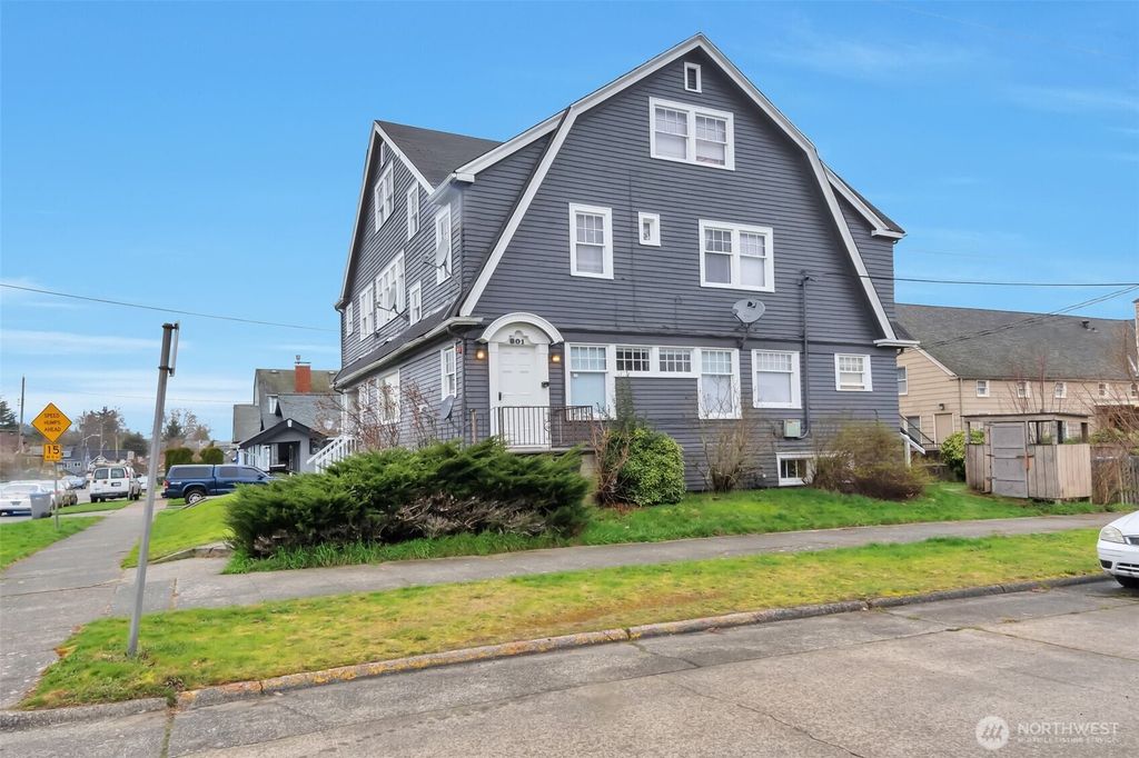 801 Veneta Avenue, Bremerton, WA 98337