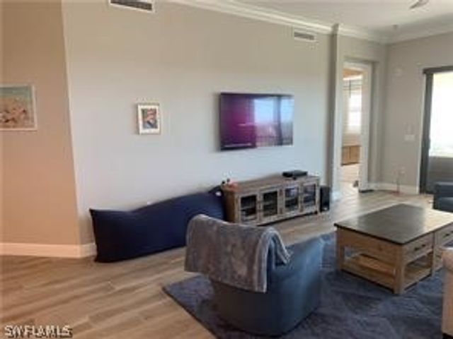 16390 Viansa WAY 1-202, Naples, FL 34110