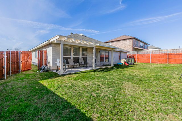 812 Passive Drive, Cedar Hill, TX 75104