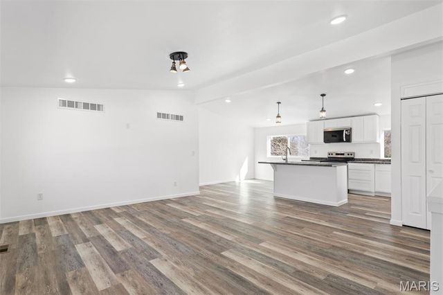 110 Madison Rene Avenue, Moscow Mills, MO 63362