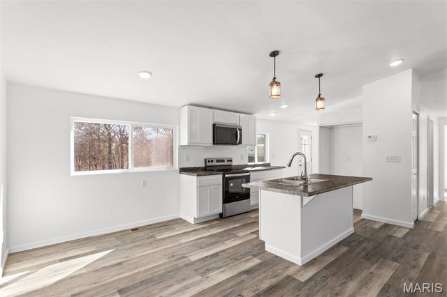 110 Madison Rene Avenue, Moscow Mills, MO 63362