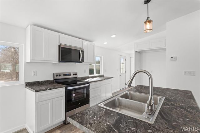 110 Madison Rene Avenue, Moscow Mills, MO 63362