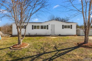 110 Madison Rene Avenue, Moscow Mills, MO 63362