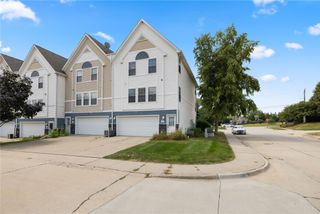 1113 SE Village View Lane, Ankeny, IA 50021