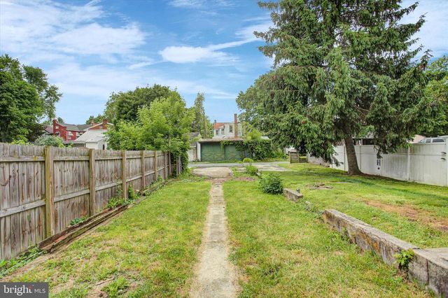146 E PENN ST, Carlisle, PA 17013