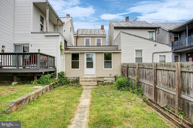 146 E PENN ST, Carlisle, PA 17013