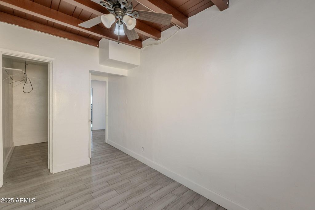 Image 19 of property listing at 1414 E MORELAND Street, Phoenix, AZ 85006