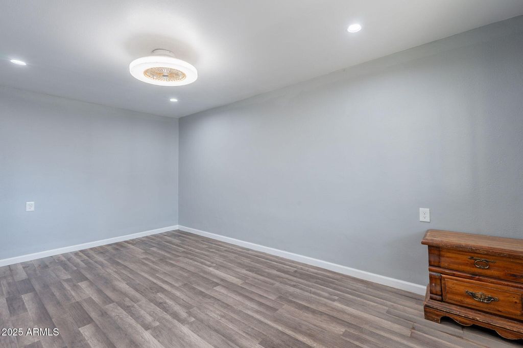 Image 29 of property listing at 1414 E MORELAND Street, Phoenix, AZ 85006