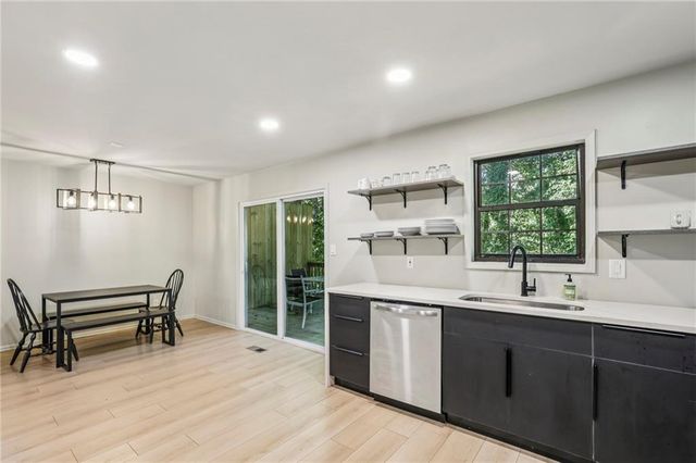 2158 Wells SE Drive 2158, Smyrna, GA 30080