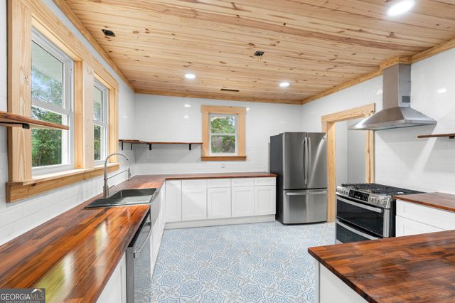 107 S Mulberry Street, Statesboro, GA 30458