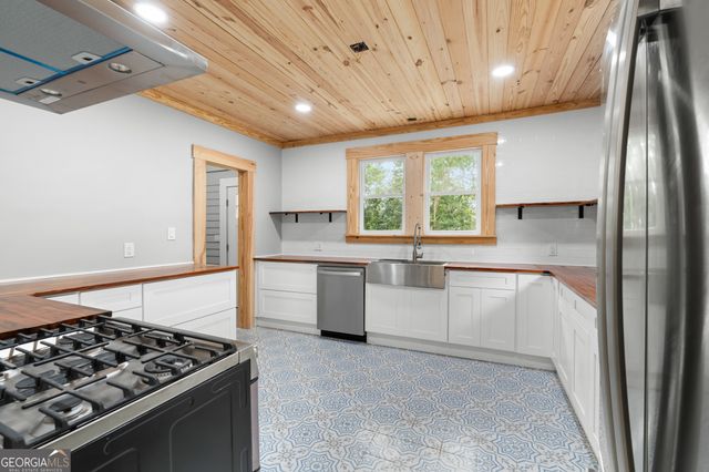 107 S Mulberry Street, Statesboro, GA 30458