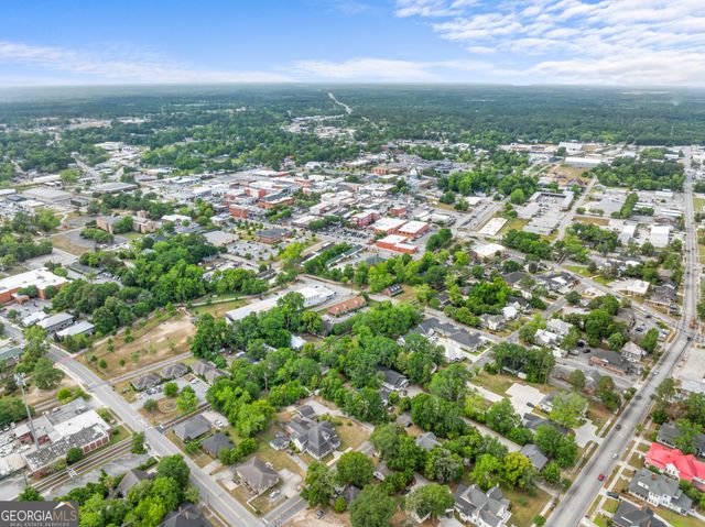 107 S Mulberry Street, Statesboro, GA 30458