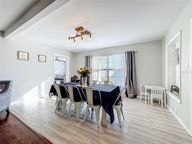 1521 BANYAN DR., Venice, FL 34293