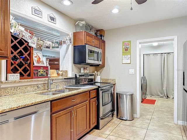 1521 BANYAN DR., Venice, FL 34293