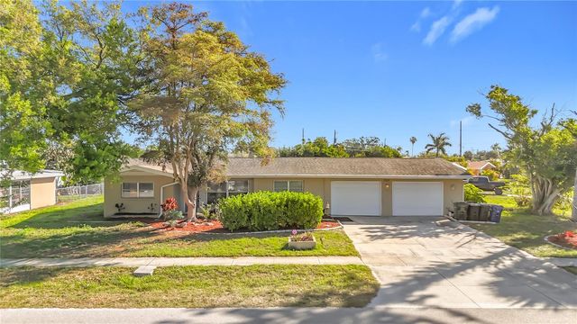 1521 BANYAN DR., Venice, FL 34293