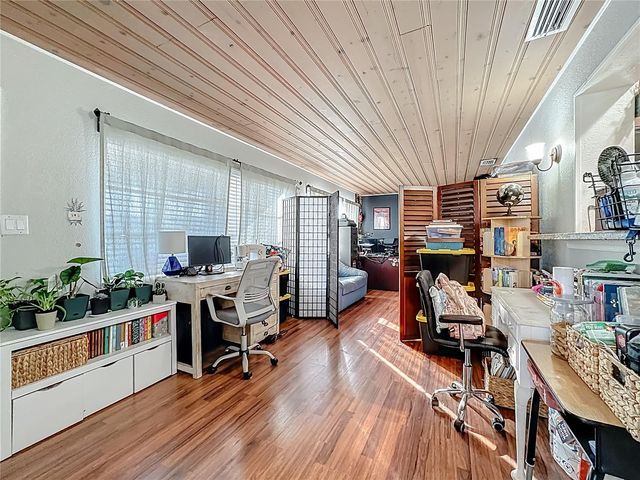 1521 BANYAN DR., Venice, FL 34293