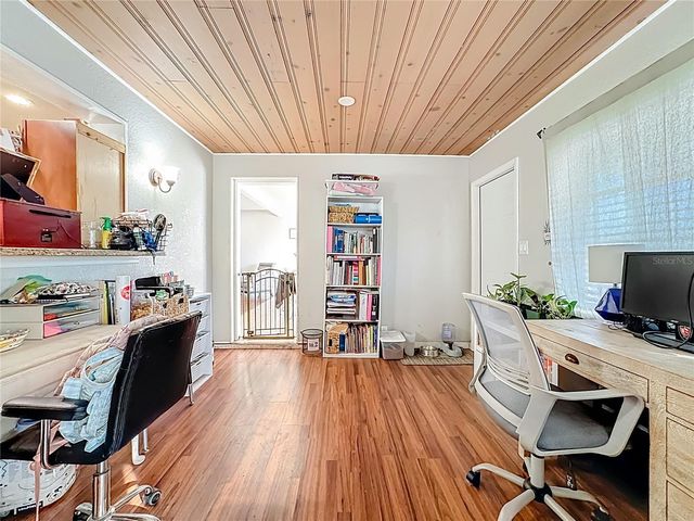 1521 BANYAN DR., Venice, FL 34293