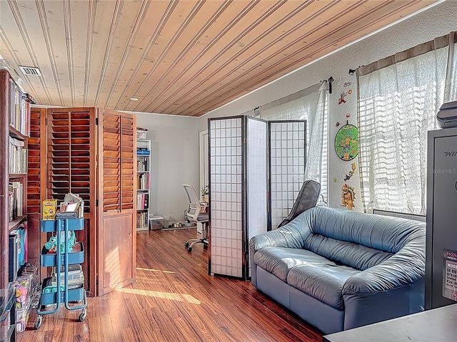 1521 BANYAN DR., Venice, FL 34293