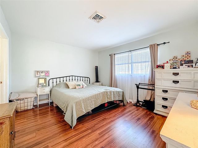 1521 BANYAN DR., Venice, FL 34293