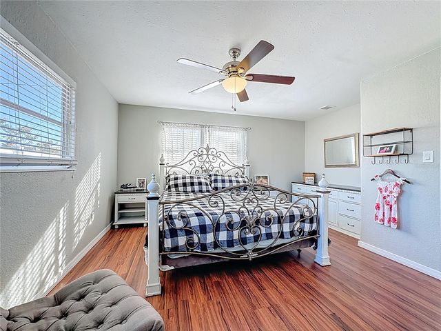 1521 BANYAN DR., Venice, FL 34293