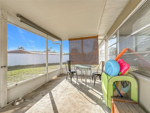 1521 BANYAN DR., Venice, FL 34293