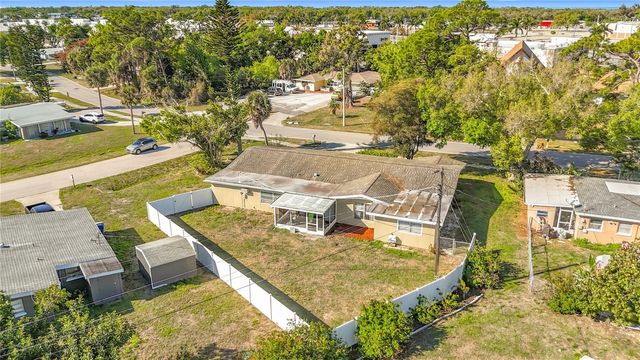 1521 BANYAN DR., Venice, FL 34293