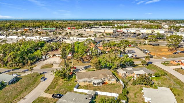 1521 BANYAN DR., Venice, FL 34293