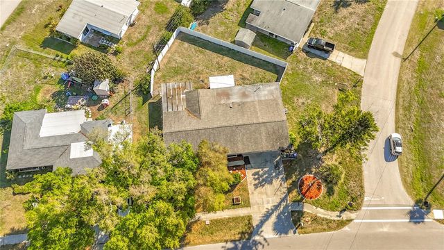 1521 BANYAN DR., Venice, FL 34293