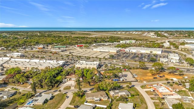 1521 BANYAN DR., Venice, FL 34293