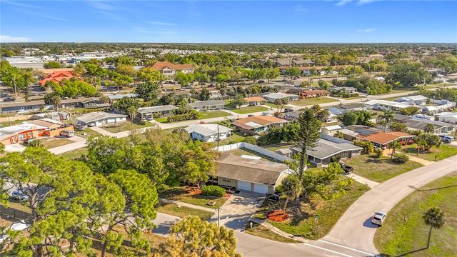 1521 BANYAN DR., Venice, FL 34293