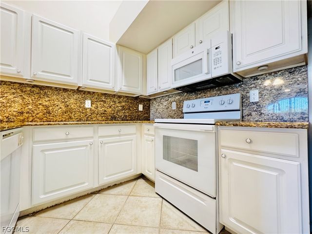 4127 Residence DR 417, Fort Myers, FL 33901