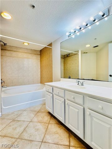 4127 Residence DR 417, Fort Myers, FL 33901