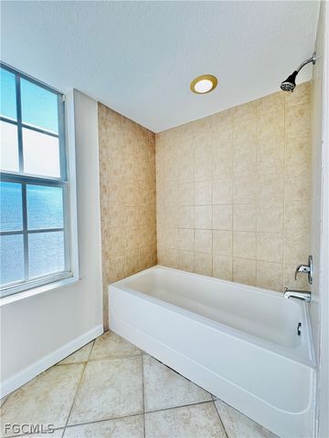 4127 Residence DR 417, Fort Myers, FL 33901