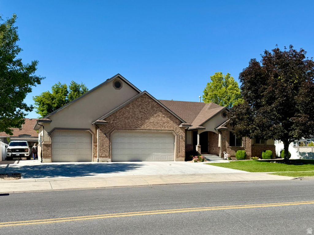 Image 2 of property listing at 1389 E 1240 S, Spanish Fork, UT 84660