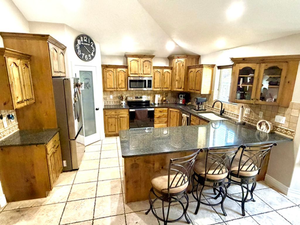 Image 4 of property listing at 1389 E 1240 S, Spanish Fork, UT 84660