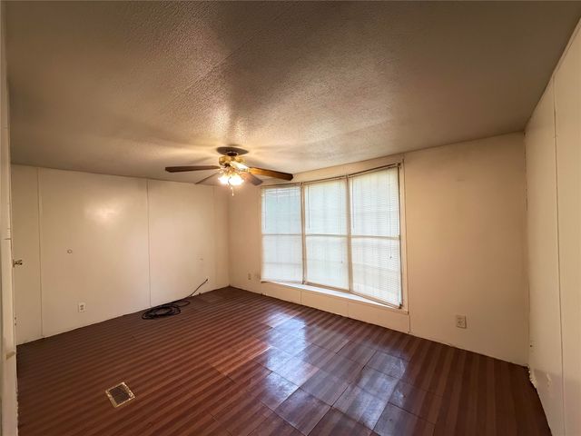 611 Star Street, Denison, TX 75020