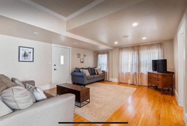 1305 Pine ST, Bastrop, TX 78602