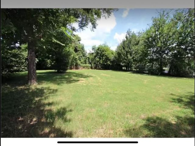 1305 Pine ST, Bastrop, TX 78602
