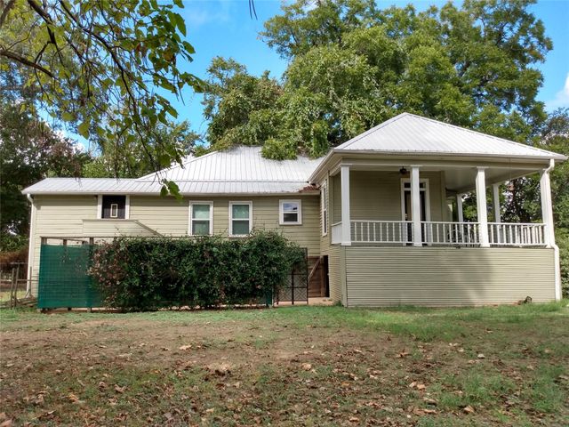 1305 Pine ST, Bastrop, TX 78602
