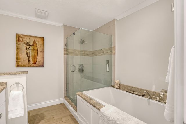 945 Oak Harbour Drive 945, Juno Beach, FL 33408