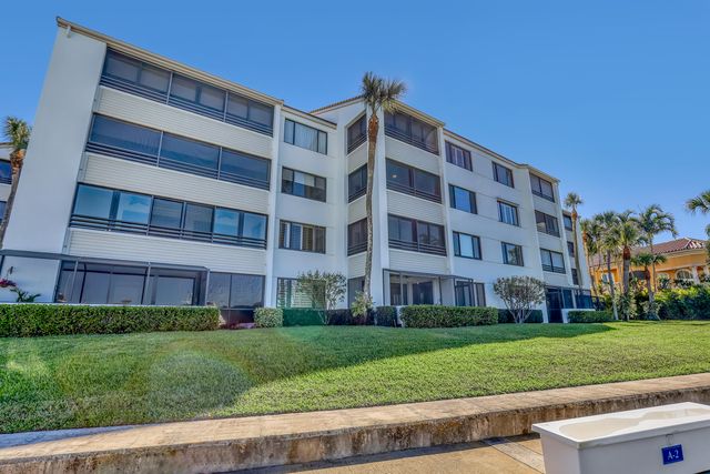 945 Oak Harbour Drive 945, Juno Beach, FL 33408