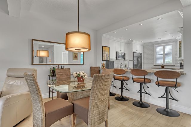 945 Oak Harbour Drive 945, Juno Beach, FL 33408