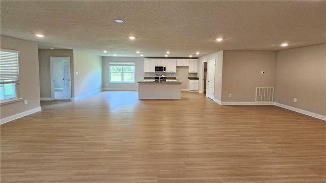 8637 Brooklyn Court, Semmes, AL 36575