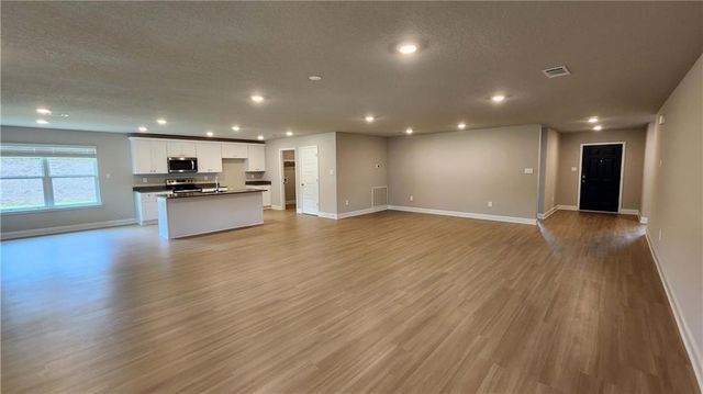 8637 Brooklyn Court, Semmes, AL 36575