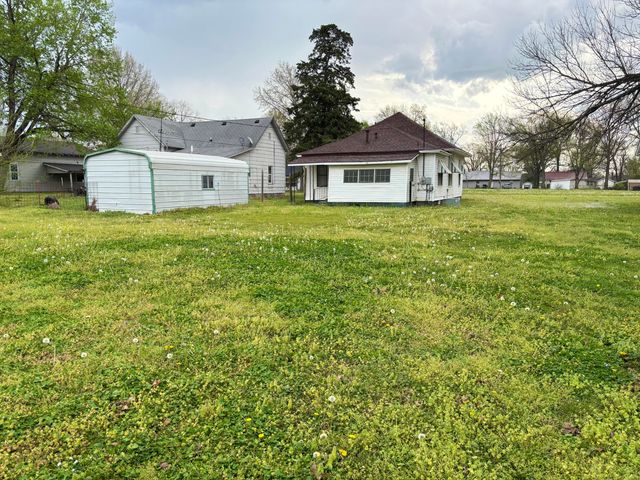 447 N Thompson Street, Vinita, OK 74301