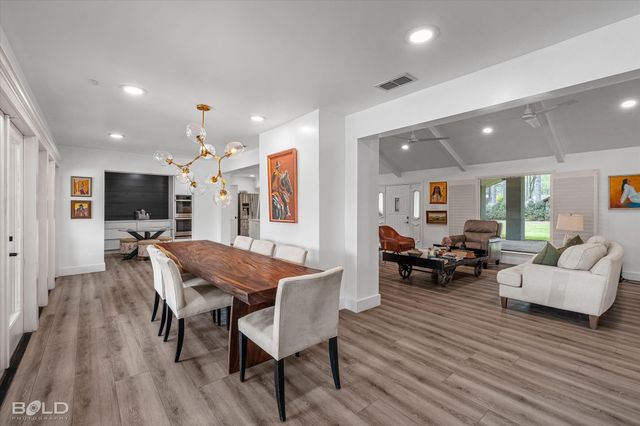 9450 Red Oak Lane, Shreveport, LA 71106